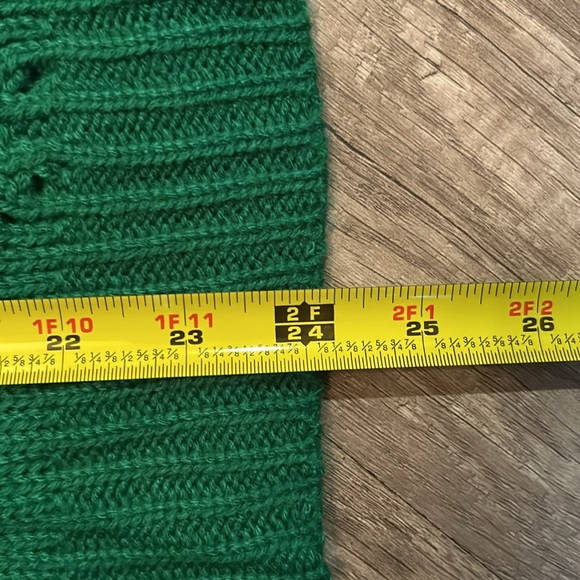 NEW Kelly Green Knit Sweater - Picture 13 of 13